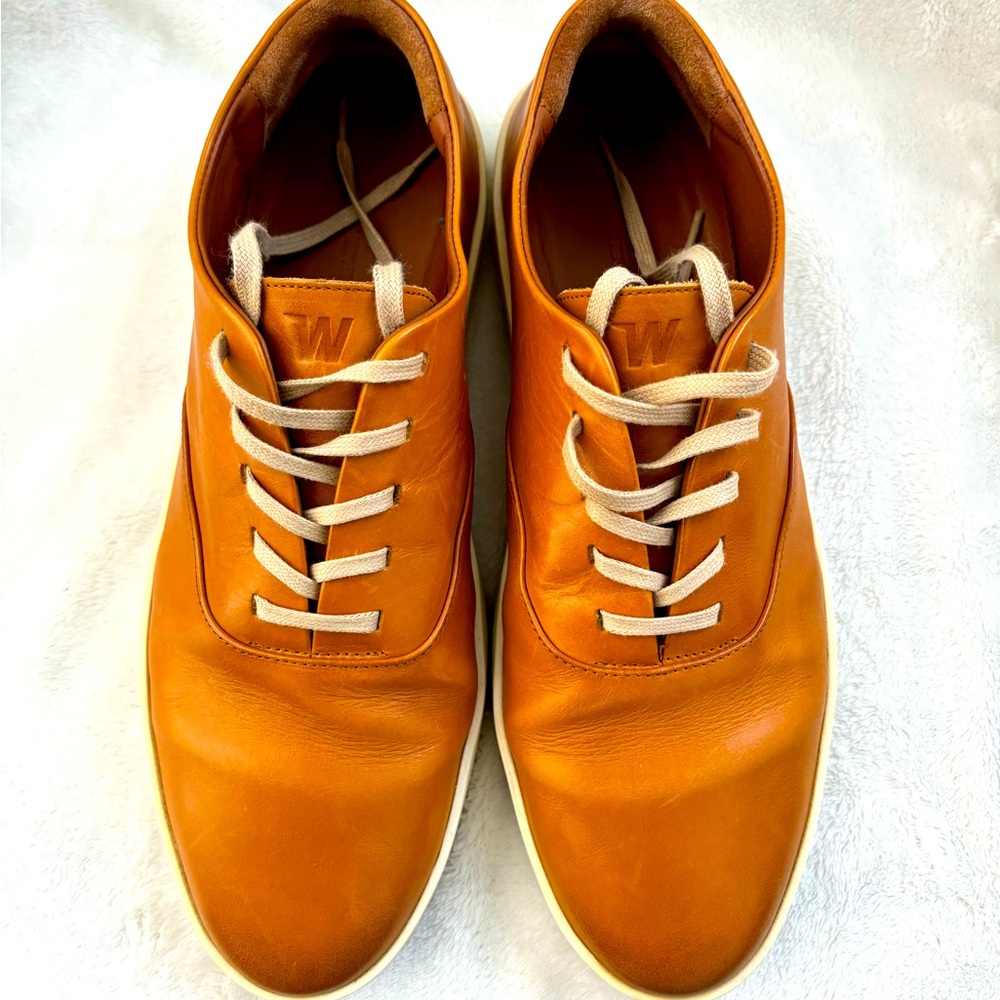 Wolf and Shepherd - men’s ’Cruise’ style very good condition.